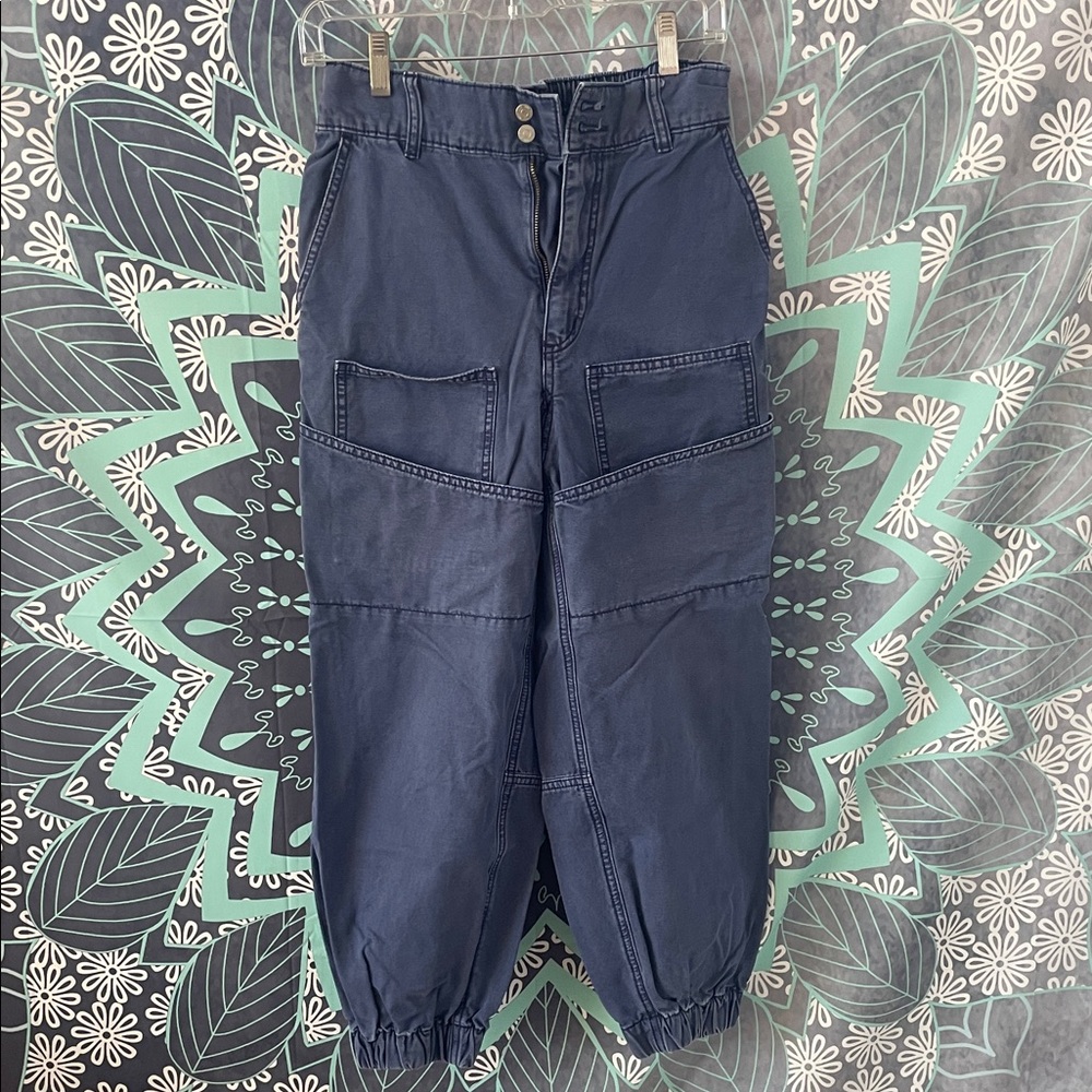 Woman’s Navy Cargo Pants
